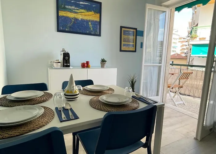 아파트 Casa Ferruccio - Parking - Air Conditioning - Wifi 산레모